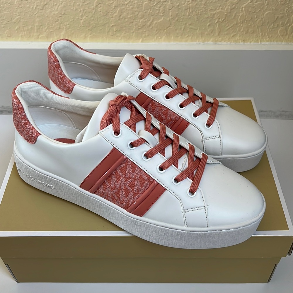 Michael Kors Poppy Stripe Lace Up Sneaker Size 9.5 White And Sherbert Pink